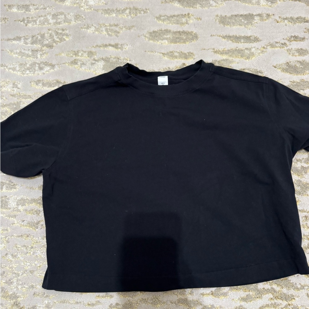 lululemon athletica Black Short Sleeve Crewneck Tee